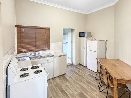 Furnished or Unfurnished 2 Bedroom Unit - Photo 5