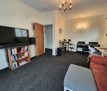 Charming 2-Bedroom Home in the Heart of Island Bay - Photo 1