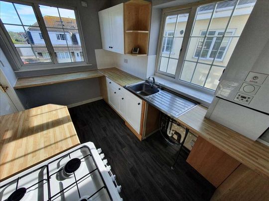 2 bedroom apartment to rent - Photo 1