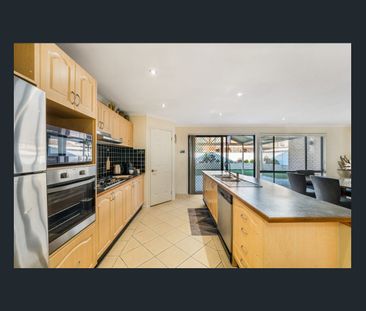 15 Dee Close, Prestons, NSW 2170 - Photo 3