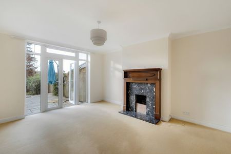 3 Bed House - Photo 3