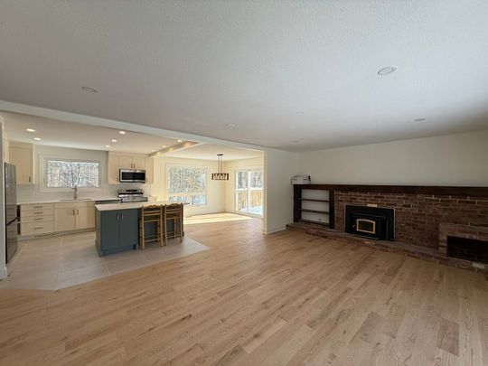 For Lease - 4038 Carp Road, Carp - Huntley Ward, Ontario - Photo 1