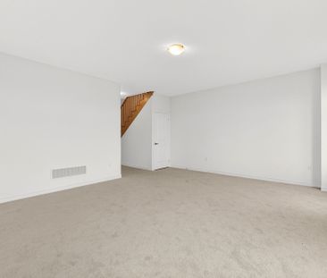 For Lease - 69 Inverary Crescent, Vaughan, Ontario - Photo 6