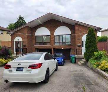 For Lease - 3334 Tallmast Crescent, Mississauga, Ontario - Photo 2