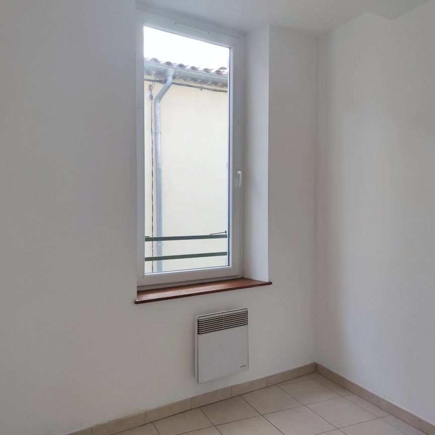 Location Appartement 3 pièces 43m² NARBONNE 11100 - Photo 1