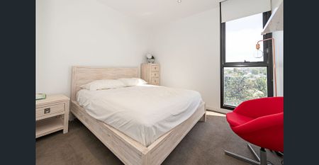 Contemporary urban living in Jaques Richmond 2Bedroom Furnished - Photo 2