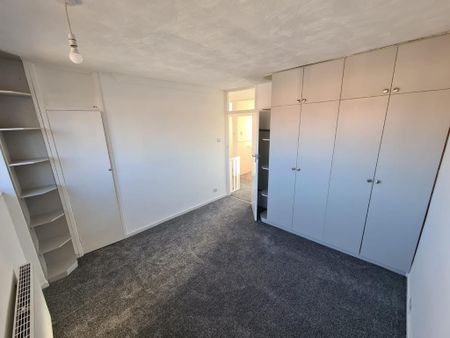 3 Bed End Terrace, Rycroft Avenue, LS13 - Photo 4