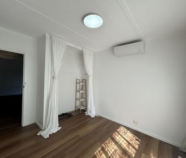 RENOVATED HOME WITH SOLAR PANELS ! - Photo 1