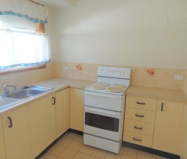 Villa close to amenities - Photo 4