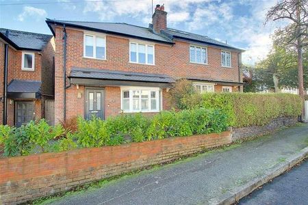 Queens Road, Berkhamsted, HP4 - Photo 2