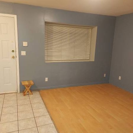 2 Bedroom Ground Level- $2200/month including utilities, laundry,Wifi - Photo 1