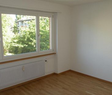 Charmante 4-Zimmerwohnung an zentraler Lage - Photo 2