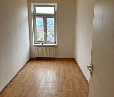 ++ 3-Raum-Wohnung mit Balkon und Pkw-Stellplatz ++ - Foto 4