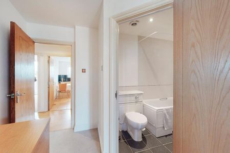 3 bedroom apartment to rent - Photo 2