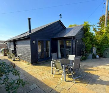 2 bedroom cottage to rent - Photo 2