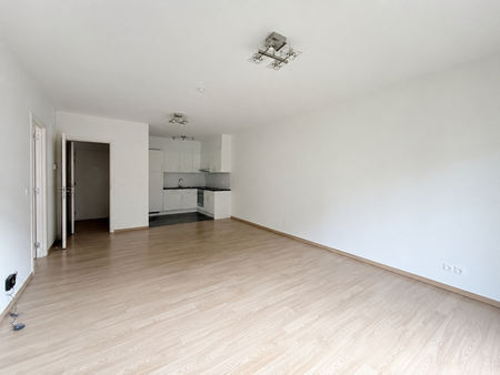 Verhuur appartement 1 kamer, 63m² - foto 2