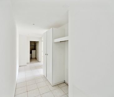 "Grosszügige 3.5 Zimmerwohnung mit viel Stauraum!" - Photo 1