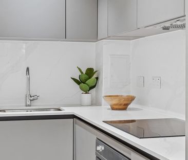 1 bedroom flat to rent - Photo 6