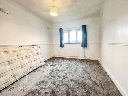 3 bedroom semi-detached house to rent - Photo 4