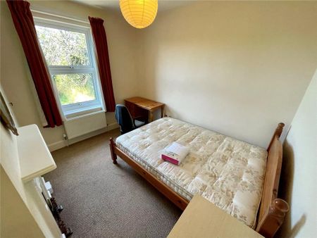 5 bedroom detached house to rent - Photo 4