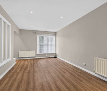10 Earls Court, Bethany Street, Ballyhackamore, Belfast, BT4 3FA - Photo 1