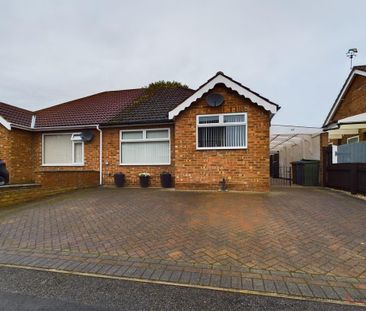 2 bedroom semi-detached bungalow to rent - Photo 3