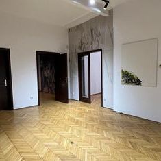 Apartament 4 camere de închiriat în vilă – Primăverii - Fotografie 2