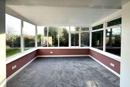 Douglas Avenue, Exmouth, EX8 - Photo 2