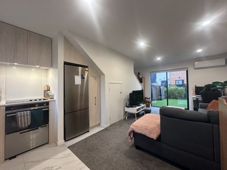 Unit 7, 170 Don Buck Road, Massey, Auckland - Photo 3