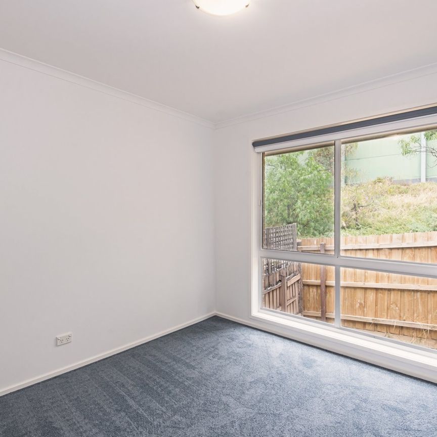 3/465 Pascoe Vale Road, Strathmore VIC 3041 - Photo 1