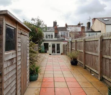 2 bedroom terraced house to rent - Photo 1