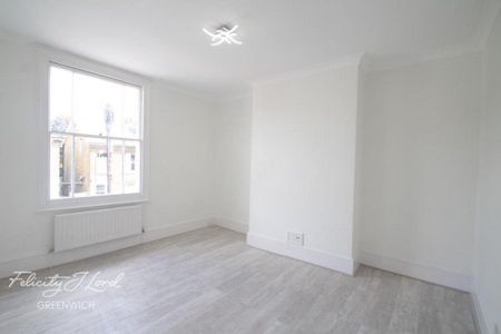 4 bedroom semi-detached house to rent - Photo 2