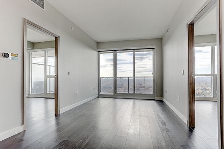 For Lease - 95 Mcmahon Drive Unit# 3203, Toronto, Ontario - Photo 3