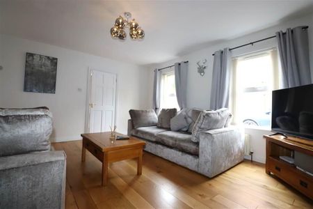 1 Rose Meadows, Lisburn, BT28 2FB - Photo 2