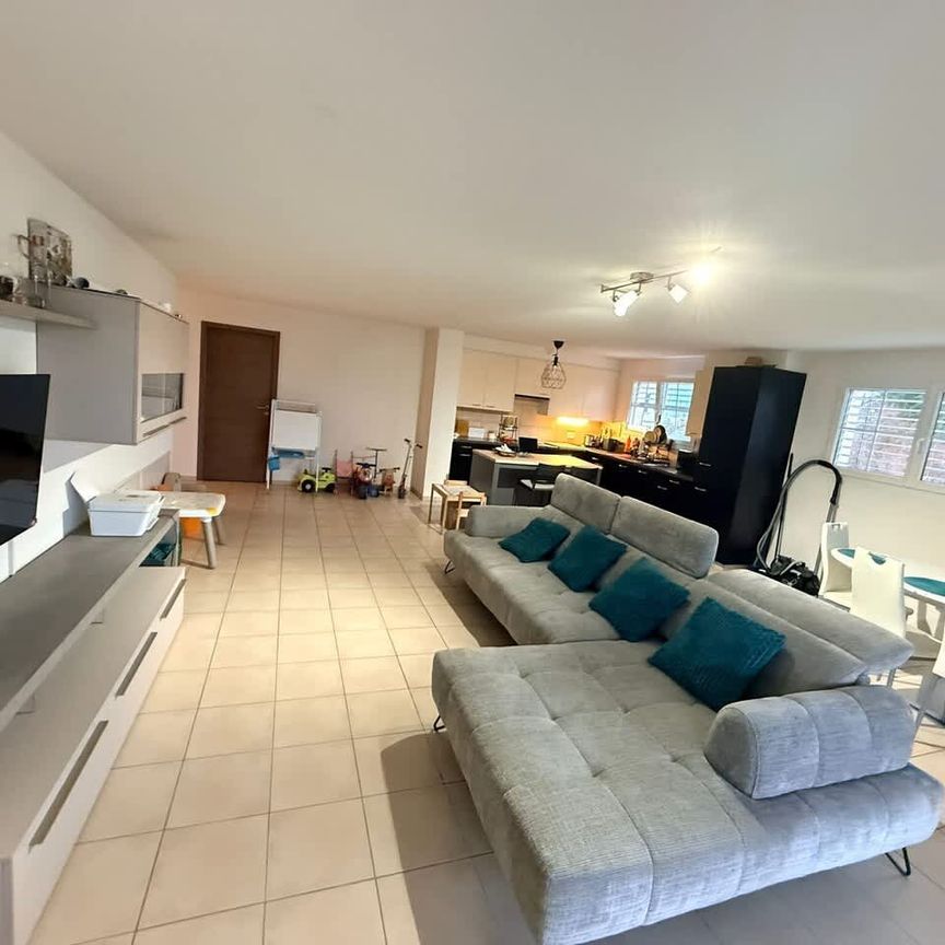 4.5 Zimmer, 115 m², 1. Stock - Photo 1