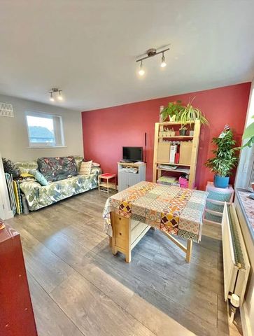 1 Bed Maisonette, Sunbourne Court, NG7 - Photo 2