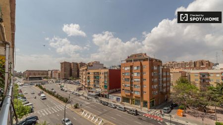 valencia, Valencian Community 46011 - Photo 4