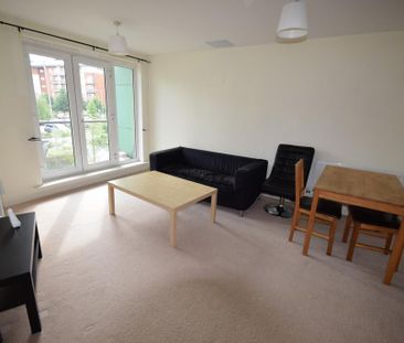 1 bedroom apartment to rent - Photo 2