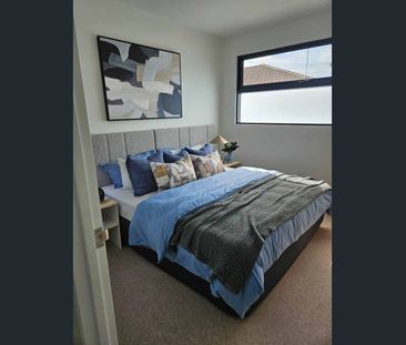 Caulfield South Townhouse for Lease — 4BR, 3BA, $1600/week from 28 ... - Photo 6