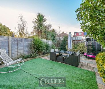 3 bedroom semi-detached house to rent - Photo 6