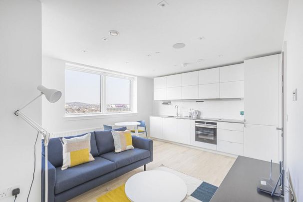 Studio to rent - Photo 1