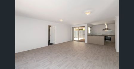 GREAT LOCATION - Photo 2