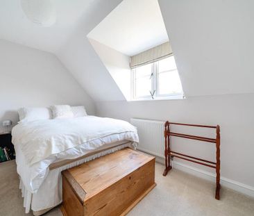 2 bedroom property to rent - Photo 1
