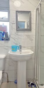 Maswell Park Road, TW3, Hounslow - Photo 4
