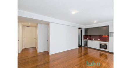 Apartment living at its best! - Photo 5