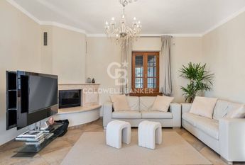 Via Murli, Pietrasanta, Tuscany 54038