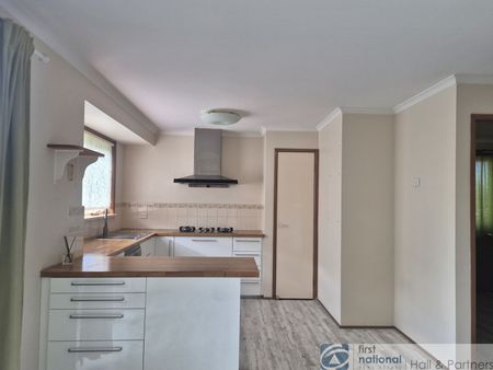 34 Euroa Avenue, Berwick - Photo 4