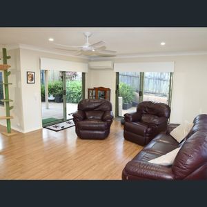 10 Tivoli Place, Forest Lake, Qld 4078 - Photo 2
