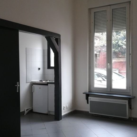 Location Appartement 1 pièce 24m² ELBEUF 76500 - Photo 1
