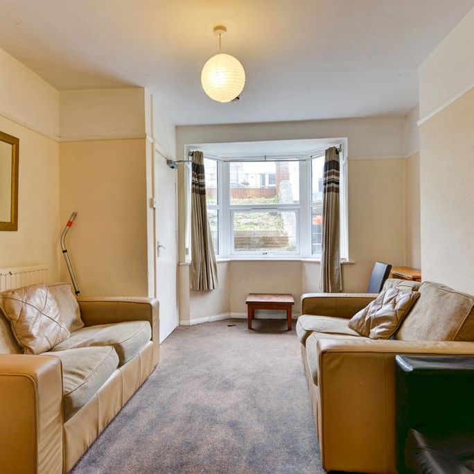 6 bedroom house to rent - Photo 1